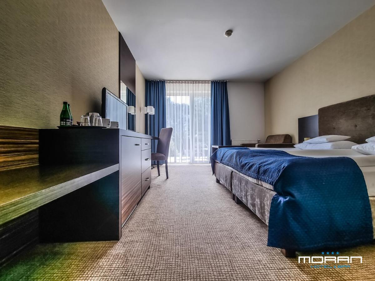 Hotel Moran & Spa Powidz  Bagian luar foto